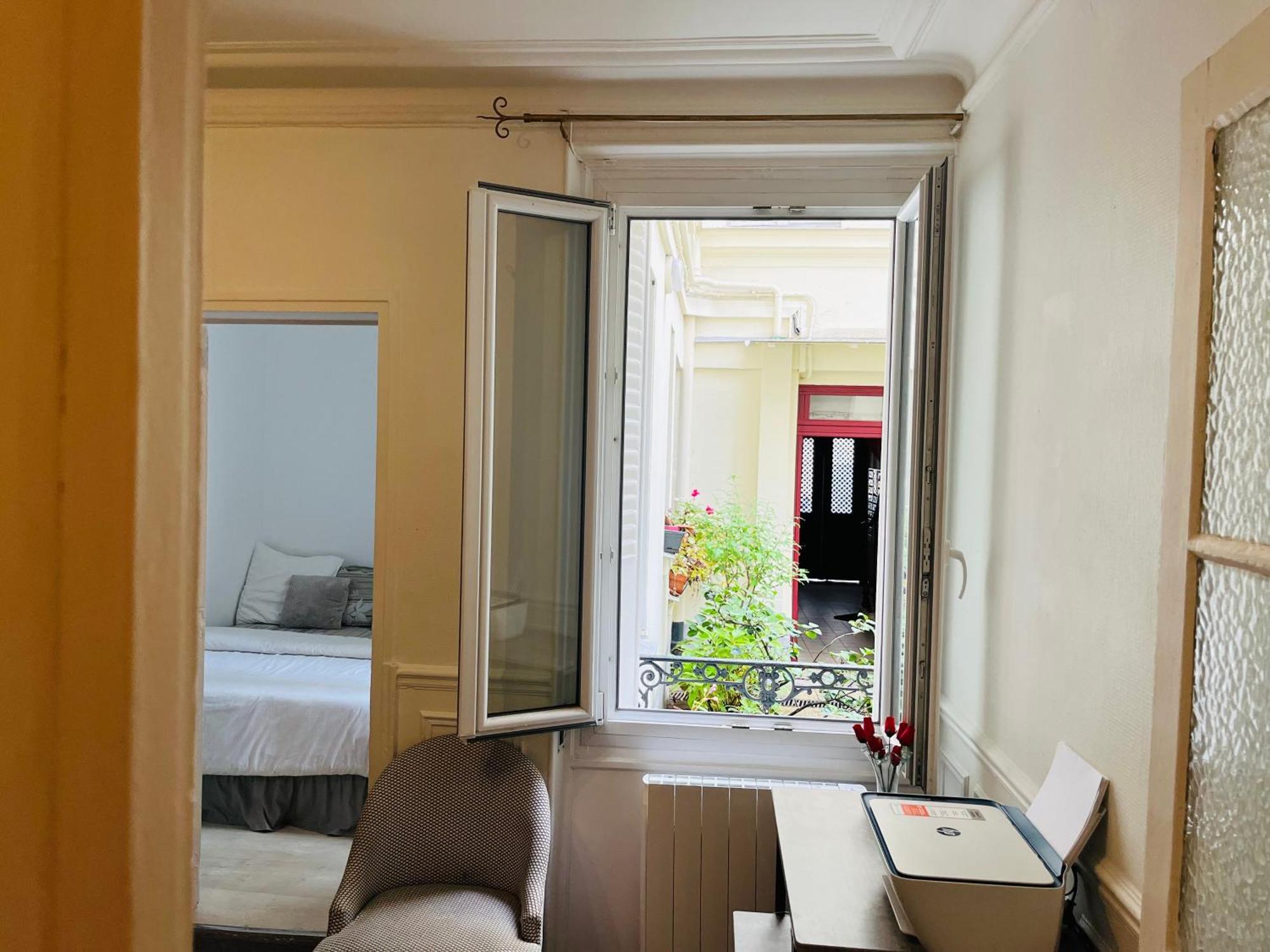 Apartment In Montmartre, Paris, Near Sacre-Coeur Read Host Profile For Booking Екстериор снимка